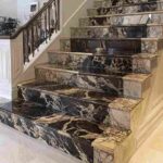 Elegante Gestaltungsideen für Granittreppen im Innenbereich
